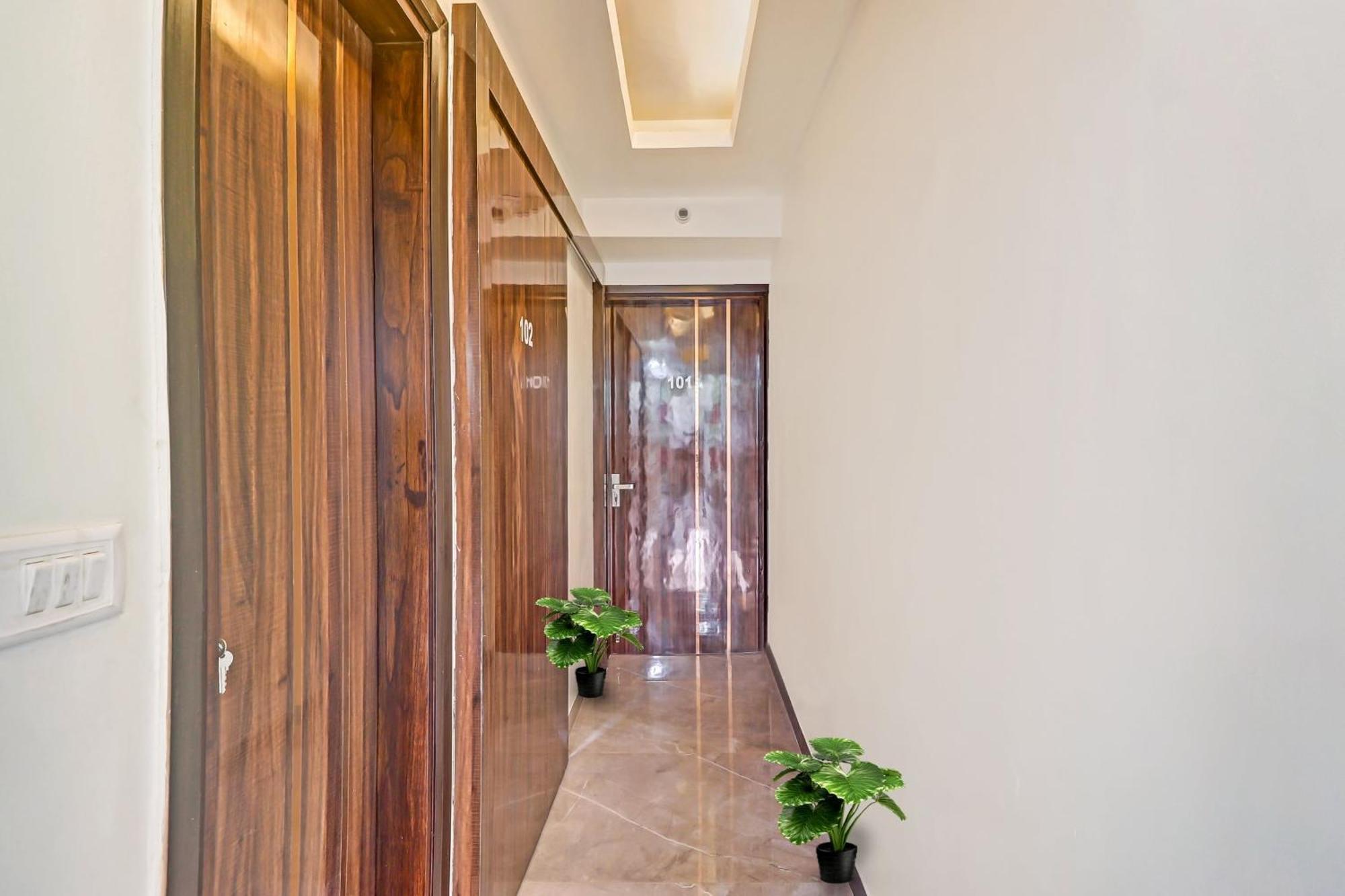 Hotel O Amazing Guest House Nova Deli Exterior foto