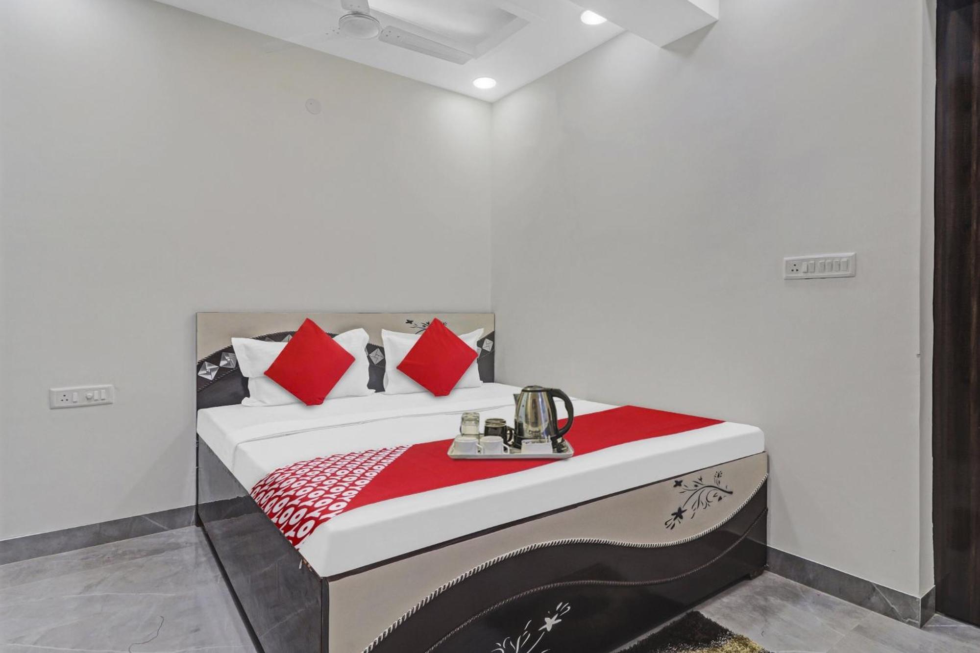 Hotel O Amazing Guest House Nova Deli Exterior foto
